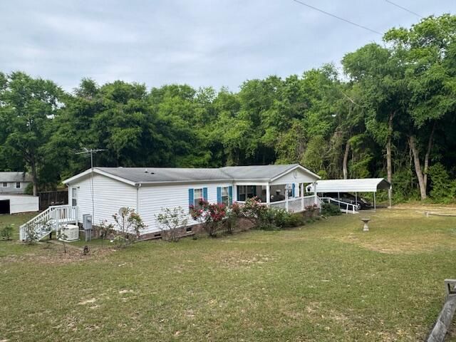 1444 Scott Lake Road, Summerton, SC 29148