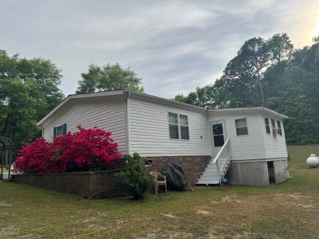 1444 Scott Lake Road, Summerton, SC 29148