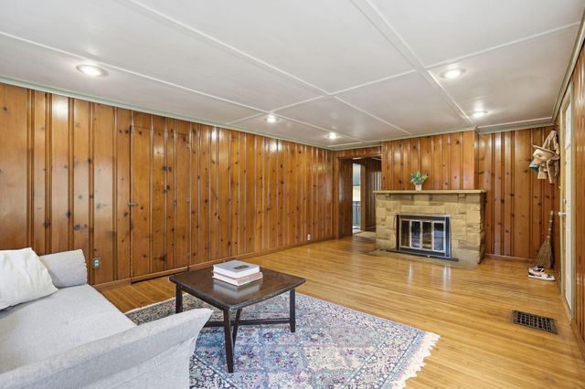 2081 Radnor Avenue, Columbus, OH 43224