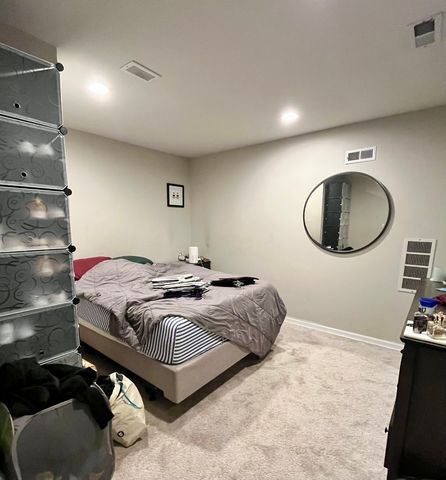 2757 W Logan Boulevard 1, Chicago, IL 60647