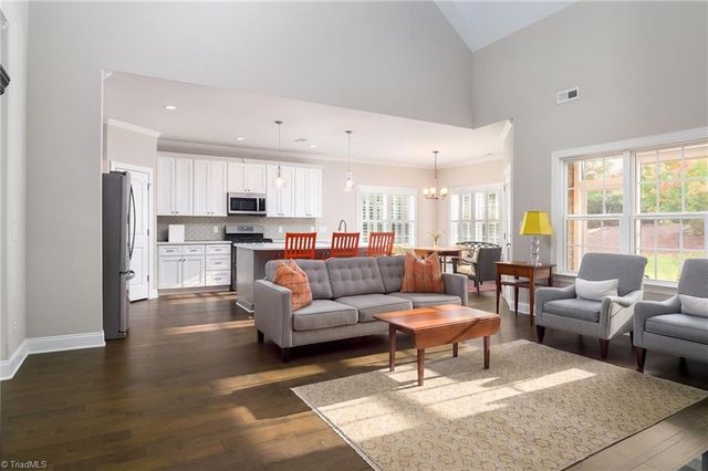 164 Quail Run Drive, Clemmons, NC 27012
