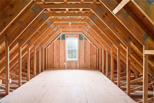 164 Quail Run Drive, Clemmons, NC 27012