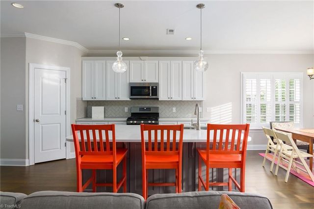 164 Quail Run Drive, Clemmons, NC 27012