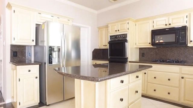 16910 Ascot Meadow Drive, Sugar Land, TX 77479