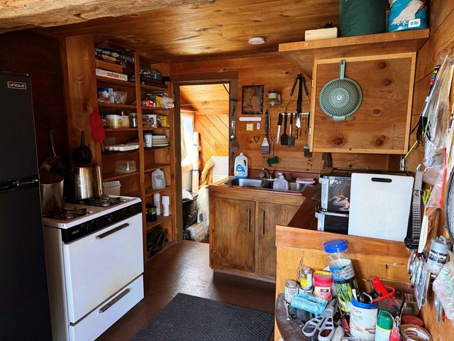 493 Wheeler Mountain Road, Barton, VT 05822