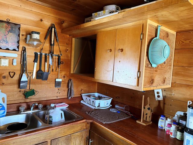 493 Wheeler Mountain Road, Barton, VT 05822