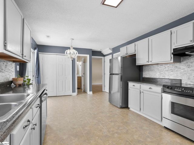 131 Wild Berry Court, Boiling Springs, SC 29316