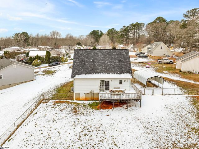 131 Wild Berry Court, Boiling Springs, SC 29316