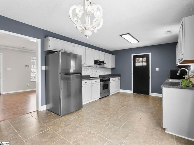 131 Wild Berry Court, Boiling Springs, SC 29316