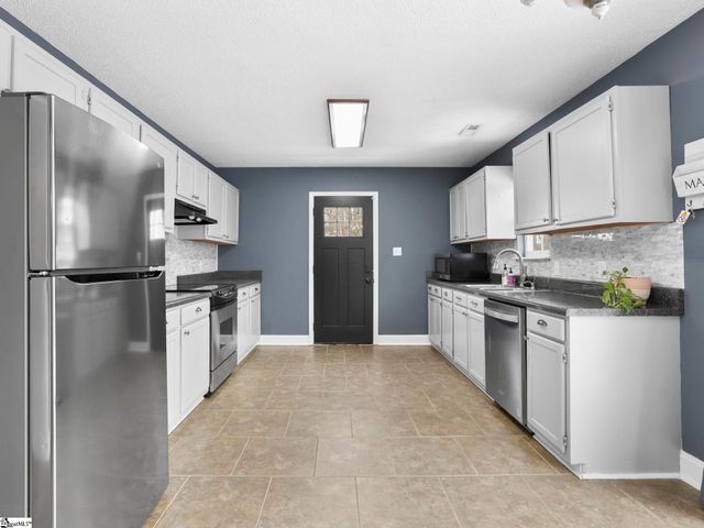 131 Wild Berry Court, Boiling Springs, SC 29316