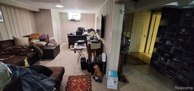14301 Manhattan Street, Oak Park, MI 48237