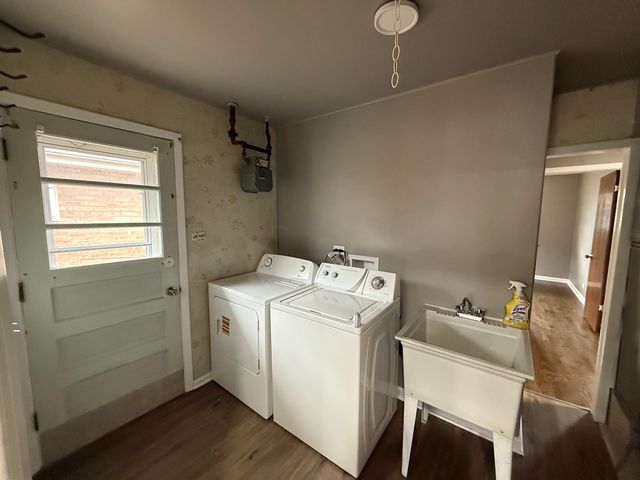 7616 S Lorel Avenue, Burbank, IL 60459