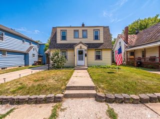 711 Harrison Street, Monroe, MI 48161