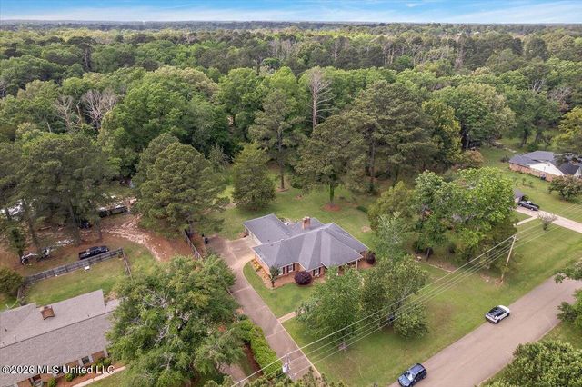 19 Deerfield Drive, Madison, MS 39110