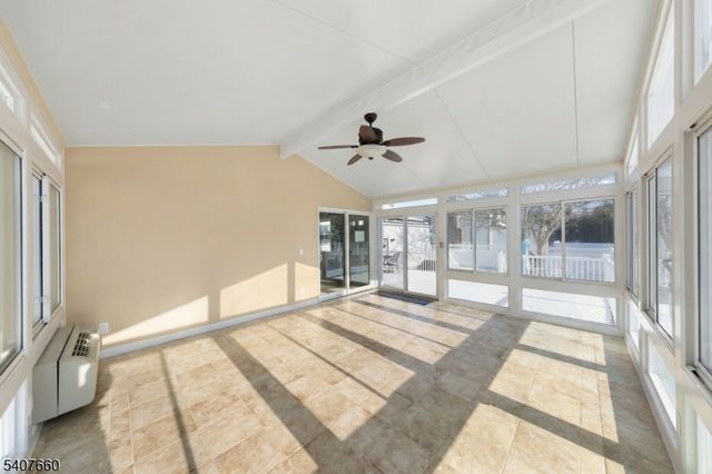 2 Mettle Ln, Roxbury Twp., NJ 07885