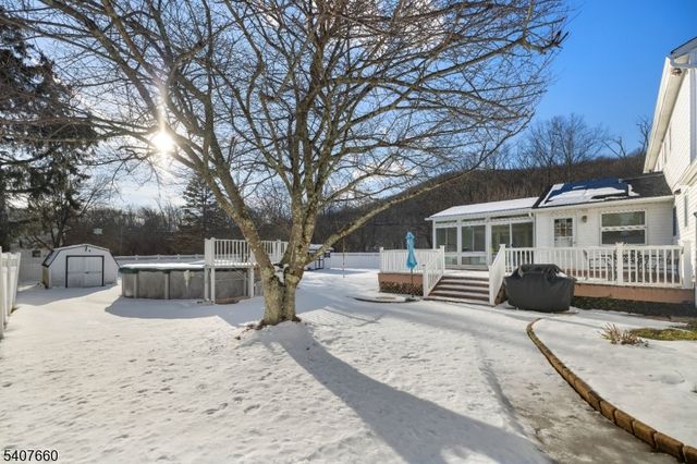 2 Mettle Ln, Roxbury Twp., NJ 07885