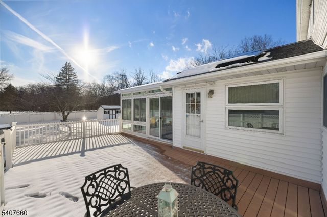 2 Mettle Ln, Roxbury Twp., NJ 07885