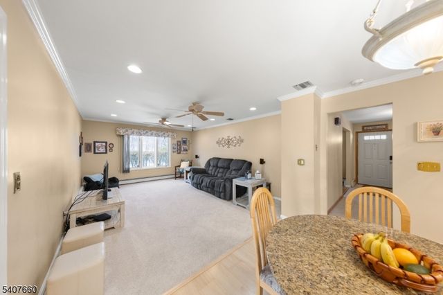 2 Mettle Ln, Roxbury Twp., NJ 07885