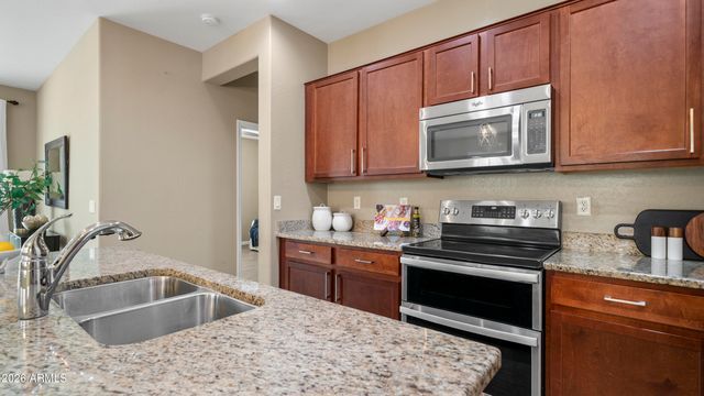 8611 E DESERT Lane, Mesa, AZ 85209