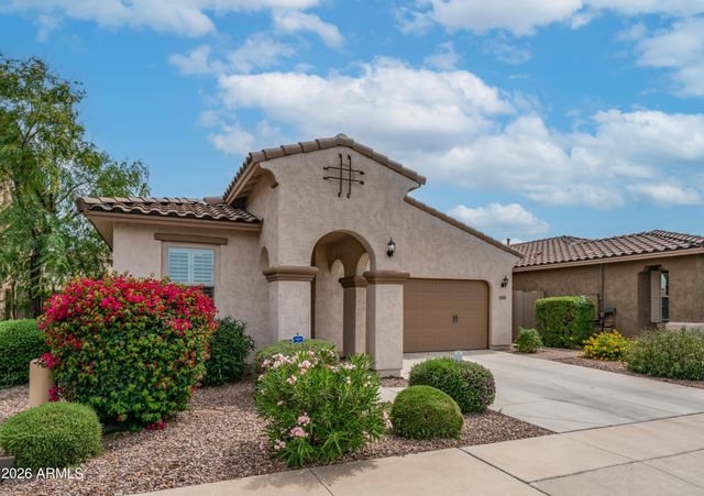8611 E DESERT Lane, Mesa, AZ 85209