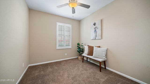 8611 E DESERT Lane, Mesa, AZ 85209