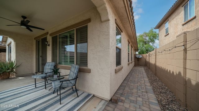 8611 E DESERT Lane, Mesa, AZ 85209