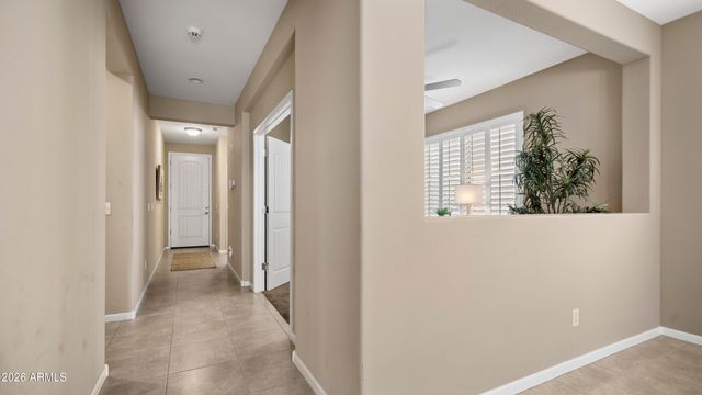 8611 E DESERT Lane, Mesa, AZ 85209