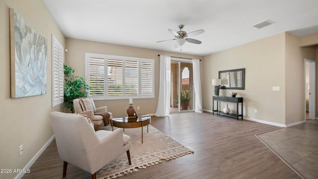 8611 E DESERT Lane, Mesa, AZ 85209