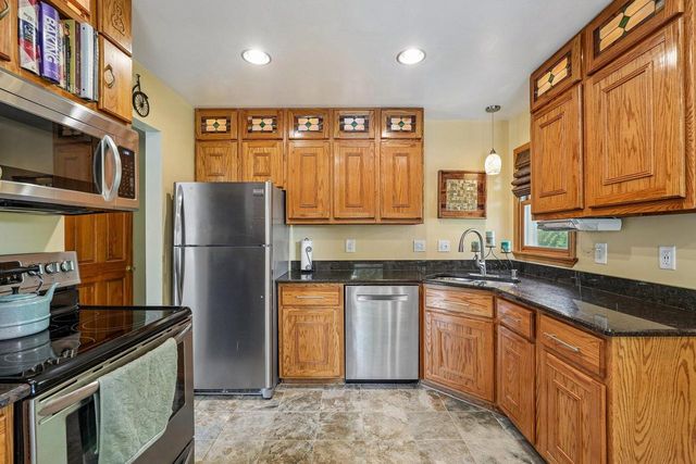 2709 13th AVENUE, South Milwaukee, WI 53172