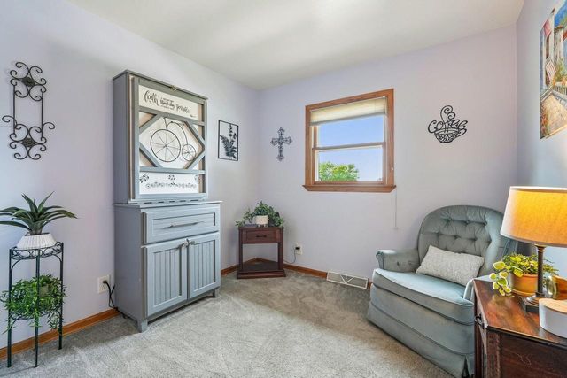 2709 13th AVENUE, South Milwaukee, WI 53172