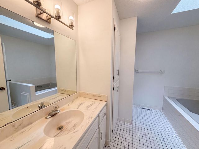 2601 Setter Circle, Mound, MN 55364