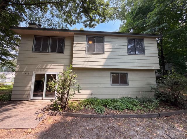 2601 Setter Circle, Mound, MN 55364