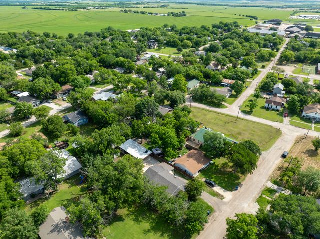 105 E North Street, Itasca, TX 76055