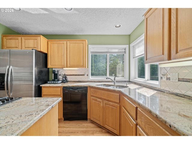 1083 Se ACACIA Pl, Gresham, OR 97080