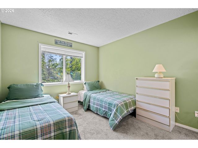 1083 Se ACACIA Pl, Gresham, OR 97080