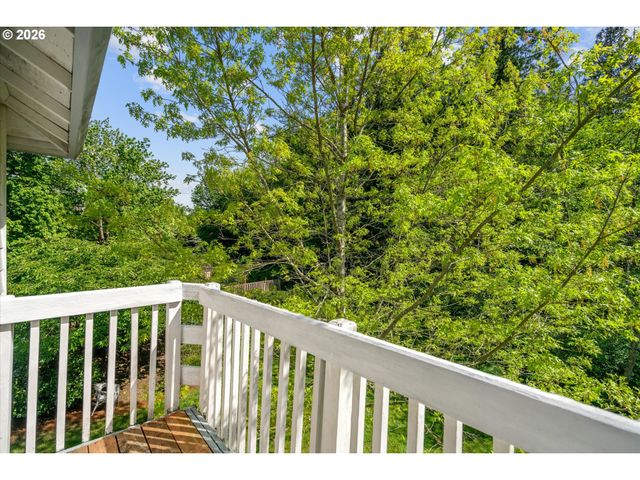 1083 Se ACACIA Pl, Gresham, OR 97080