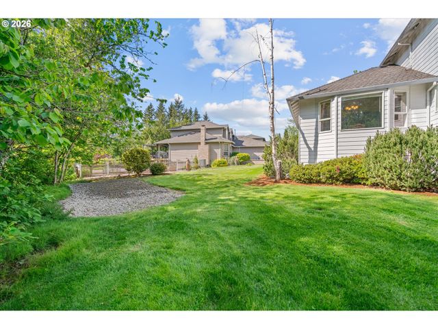 1083 Se ACACIA Pl, Gresham, OR 97080