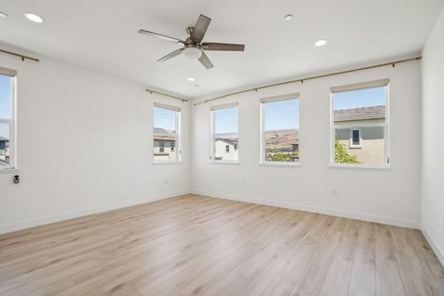 2752 Mirth Loop, San Jose, CA 95122