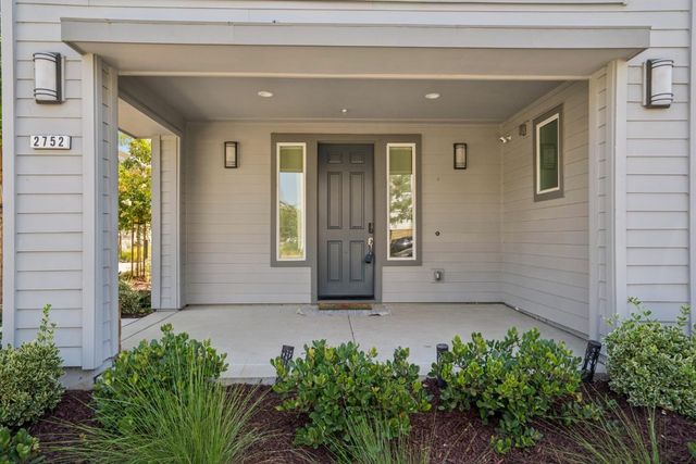 2752 Mirth Loop, San Jose, CA 95122