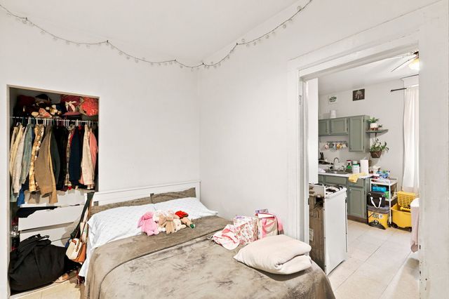 2935 W 25th Place, Chicago, IL 60623