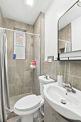 2935 W 25th Place, Chicago, IL 60623