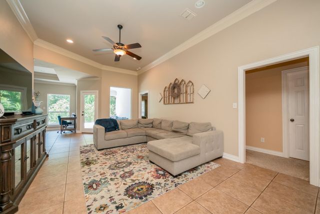 104 Colt St, Longview, TX 75604