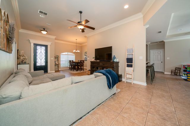 104 Colt St, Longview, TX 75604