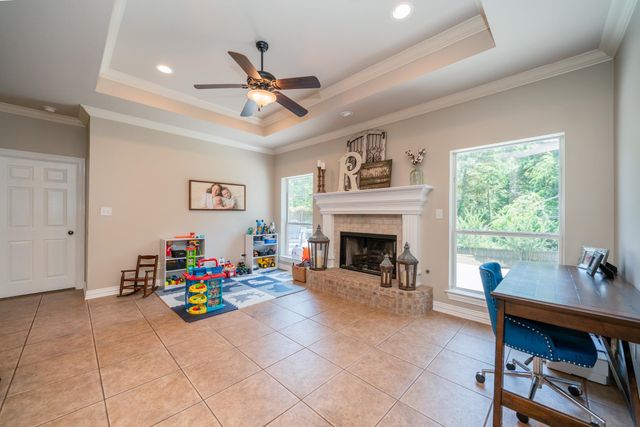 104 Colt St, Longview, TX 75604