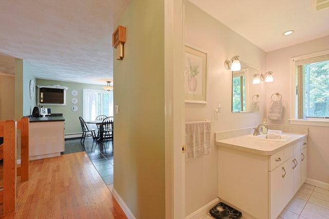 37 Cliftondale, Saugus, MA 01906