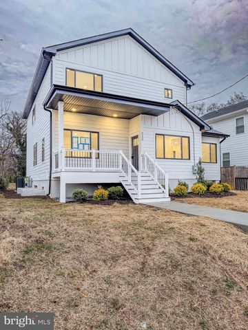 3108 ADAMS ST NE, Washington, DC 20018