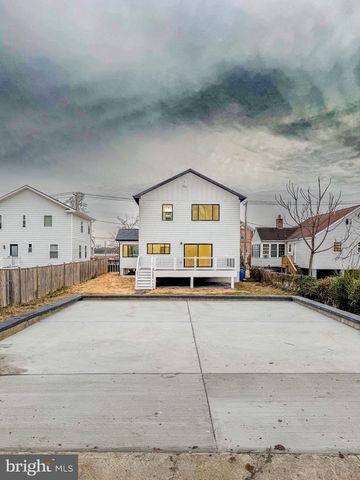 3108 ADAMS ST NE, Washington, DC 20018