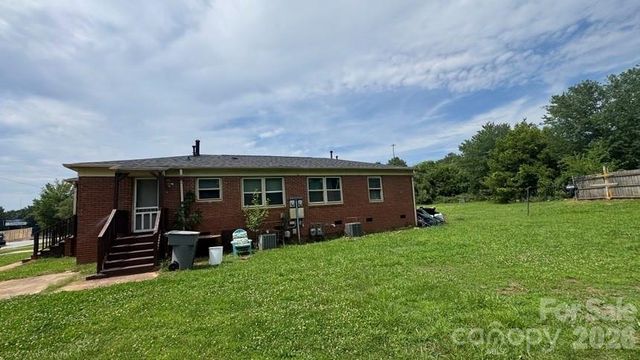 1661 &1665 Montana Drive, Charlotte, NC 28216