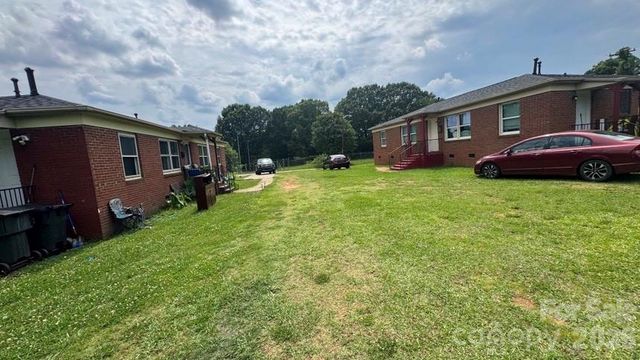 1661 &1665 Montana Drive, Charlotte, NC 28216