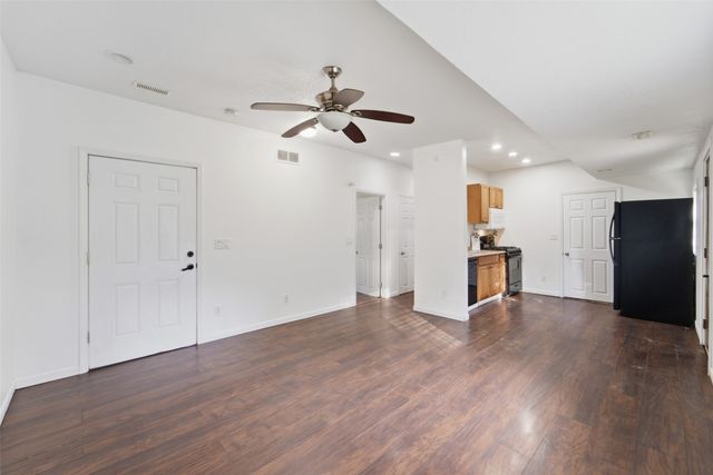 3832 15th Street, Des Moines, IA 50313